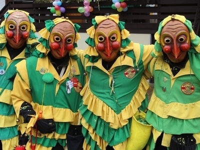 Narrenclique Utzenfloo veranstaltet den traditionellen Kinderbächtlelauf Narrenclique Utzenfloo veranstaltet den traditionellen Kinderbächtlelauf