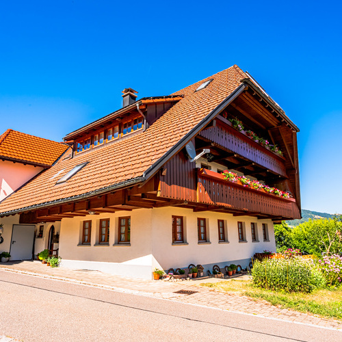 Unser Haus von außen - Unser Haus von außen -